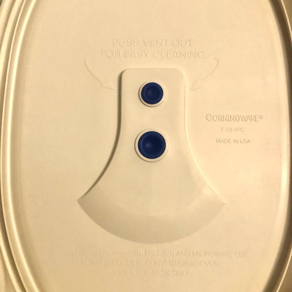 Corningware French White Covered Casserole - Picture 2 of 5